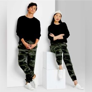 ✨ Wild Fable Unisex Camo Sweatpants